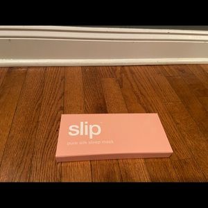 100% silk luxury sleep mask!